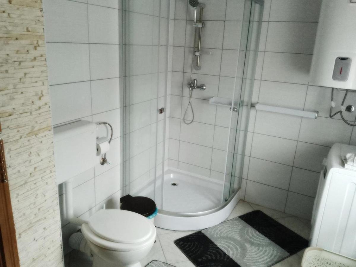 Apartman Josipa Peroj Buitenkant foto