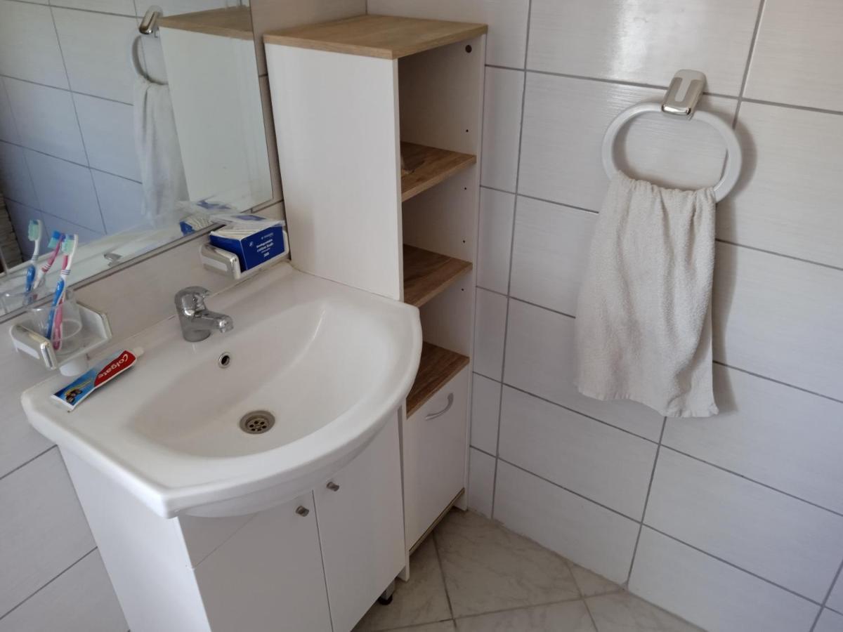 Apartman Josipa Peroj Buitenkant foto