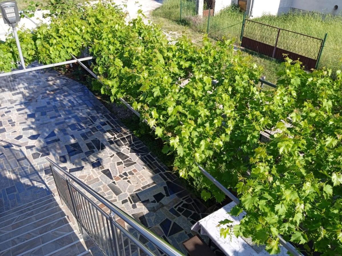 Apartman Josipa Peroj Buitenkant foto